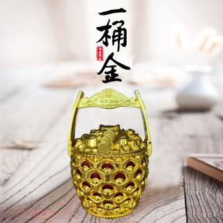 鸿佳塑胶  一桶金