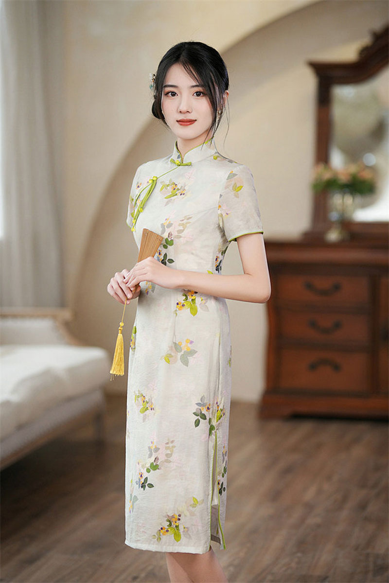 新款年轻款日常连衣裙绿色高端气质长旗袍