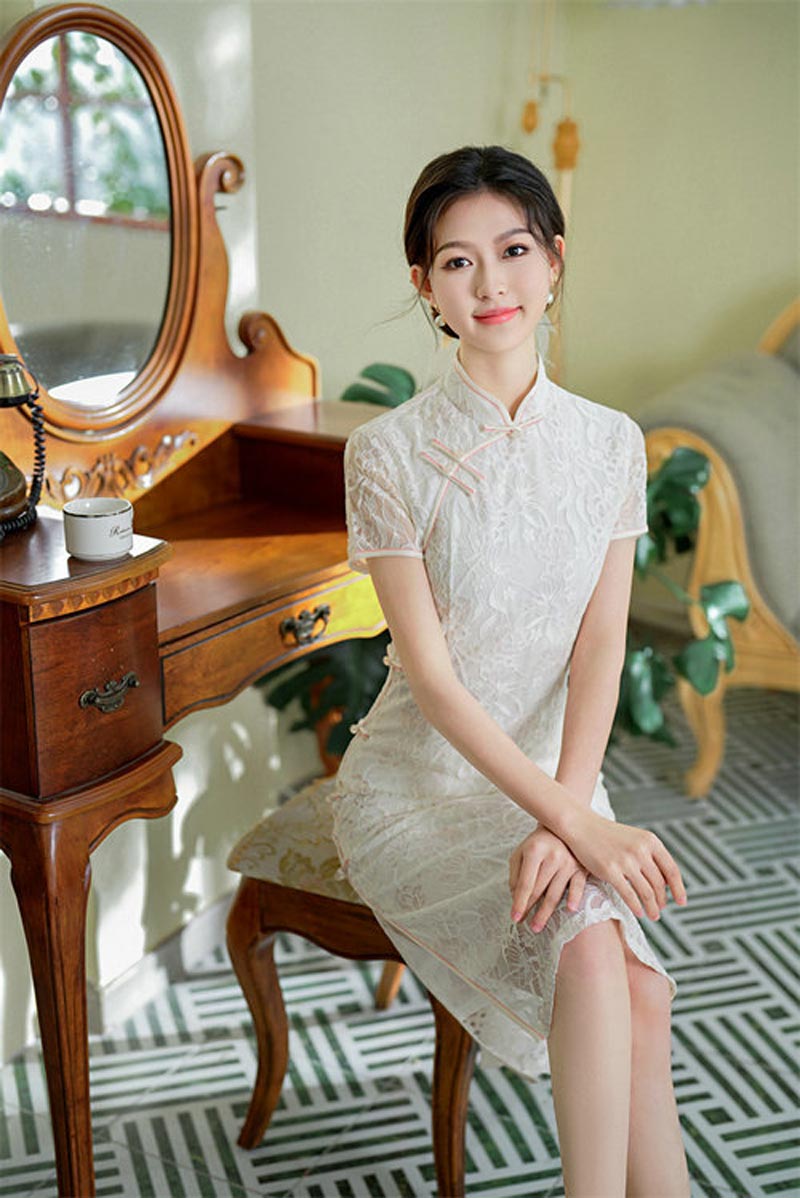 春夏新款复合蕾丝刺绣长款旗袍连衣裙日常改良少女年轻款旗袍