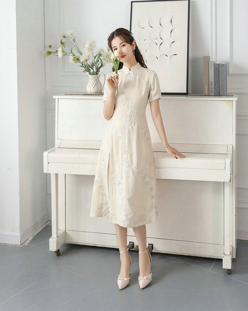 新款复古小众设计高级感白色新中式中国风连衣裙