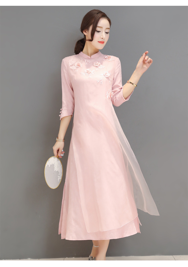 春季2019新款中国风改良旗袍立体绣花七分袖真丝连衣裙女长裙